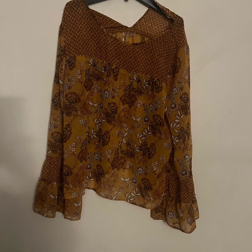 Women Jolt Blouse size Large